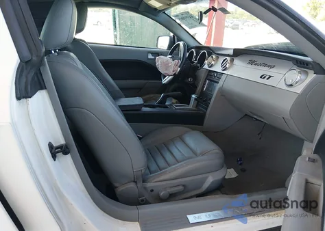 2006 Ford Mustang Gt z USA, uszkodzony, nr VIN 1ZVFT82H065228852